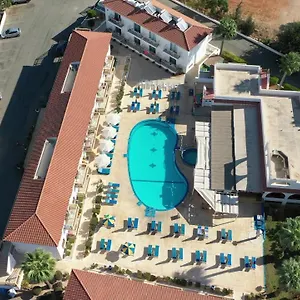 cosmelenia-hotel-apartments.hotelsatayianapa.com/