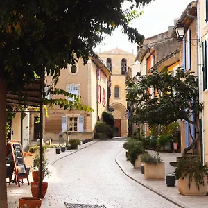 La Dame Jeanne 3*, Cucuron Francia